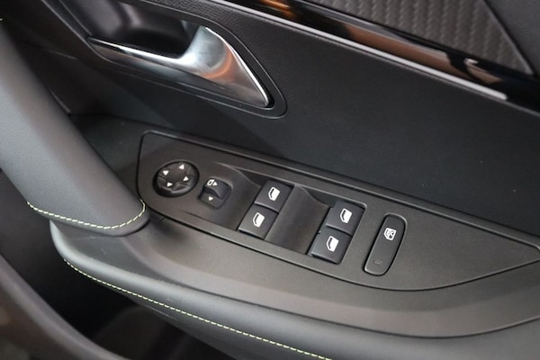 Used Peugeot 2008 2022 for sale - 72052867: Photo 8