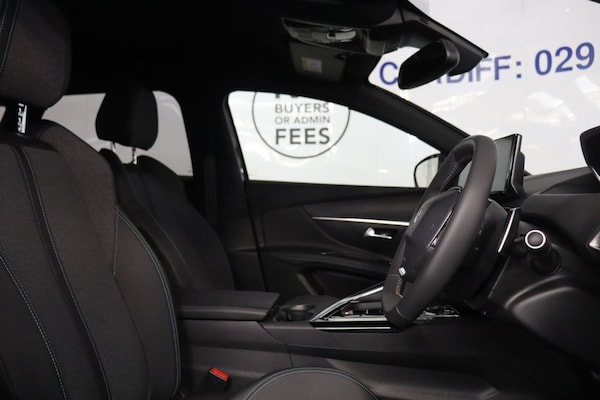 Used Peugeot 3008 2023 for sale - 75721862: Photo 24
