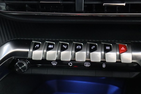 Used Peugeot 3008 2023 for sale - 75721862: Photo 28