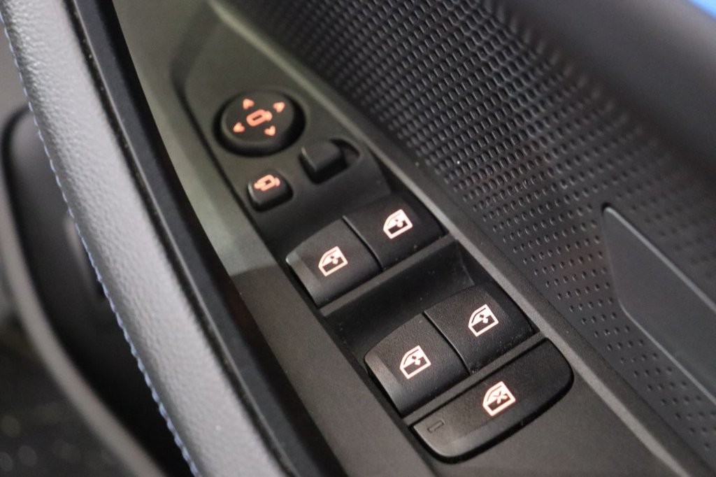 Used BMW i4 2022 for sale - 77693383: Photo 32