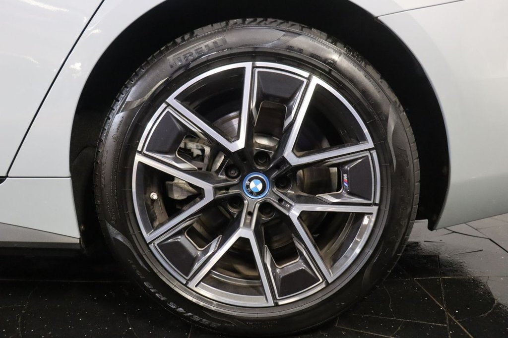 Used BMW i4 2022 for sale - 77693383: Photo 37