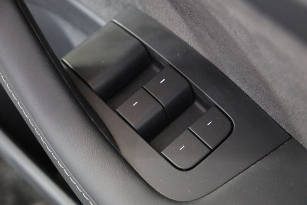 Used Tesla Model 3 2021 for sale - 76654628: Photo 18