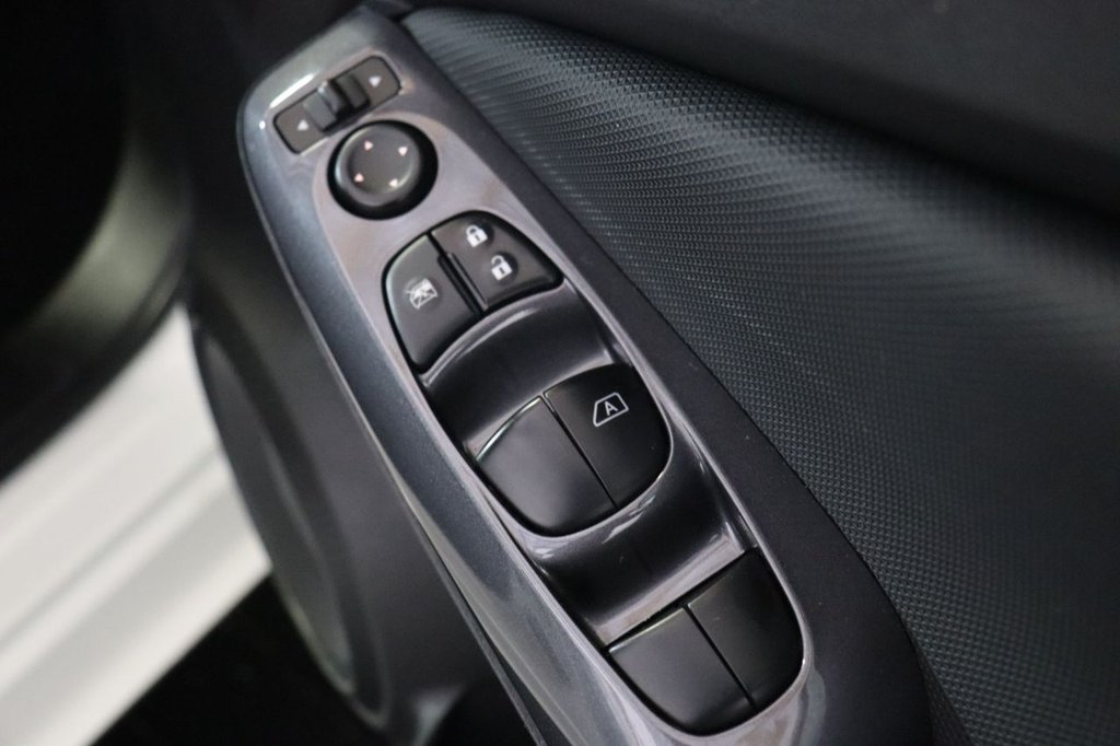 Used Nissan Juke 2023 for sale - 77697854: Photo 30