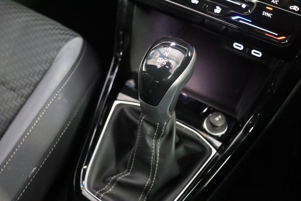 Used Volkswagen T-Cross 2022 for sale - 76724620: Photo 32