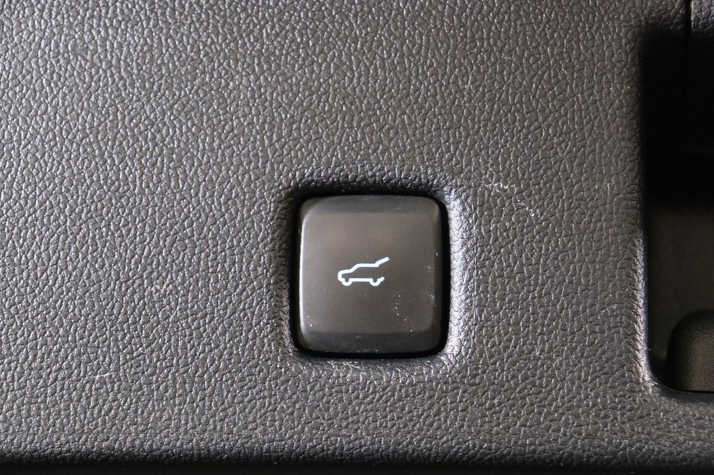 Used Ford Kuga 2023 for sale - 76635539: Photo 23