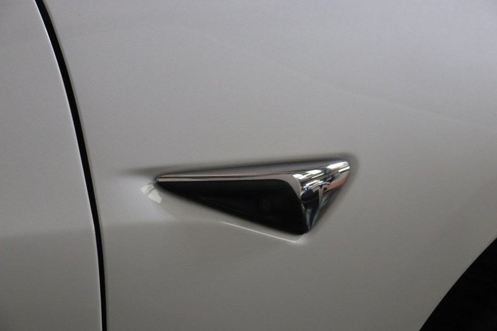 Used Tesla Model 3 2019 for sale - 77879987: Photo 19