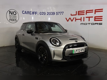Used MINI Hatch 2023 for sale - 76178424: Photo