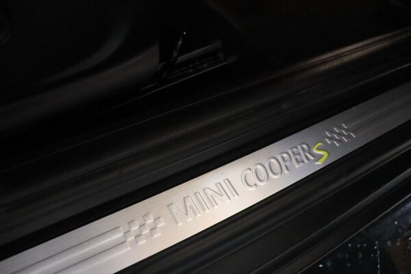 Used MINI Electric Hatch 2023 for sale - 76178424: Photo 8