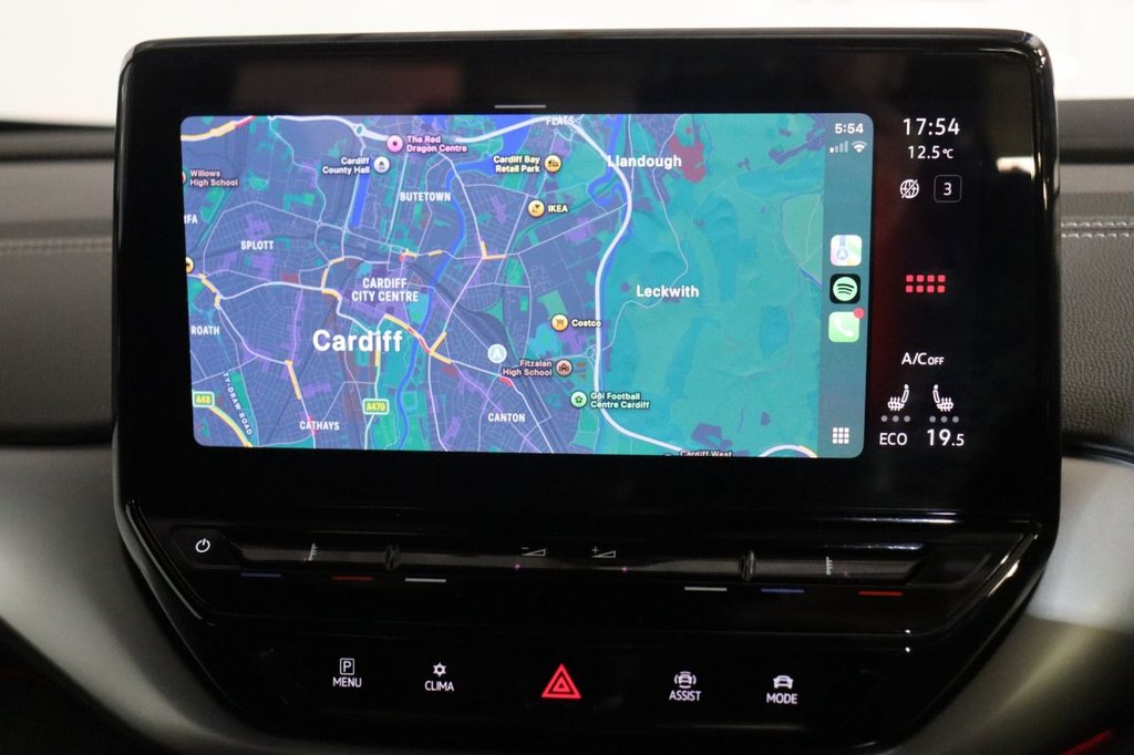 Used Volkswagen ID.4 2023 for sale - 76582421: Photo 10