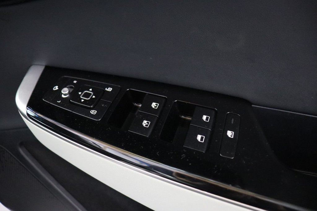 Used Kia EV6 2023 for sale - 77236619: Photo 5