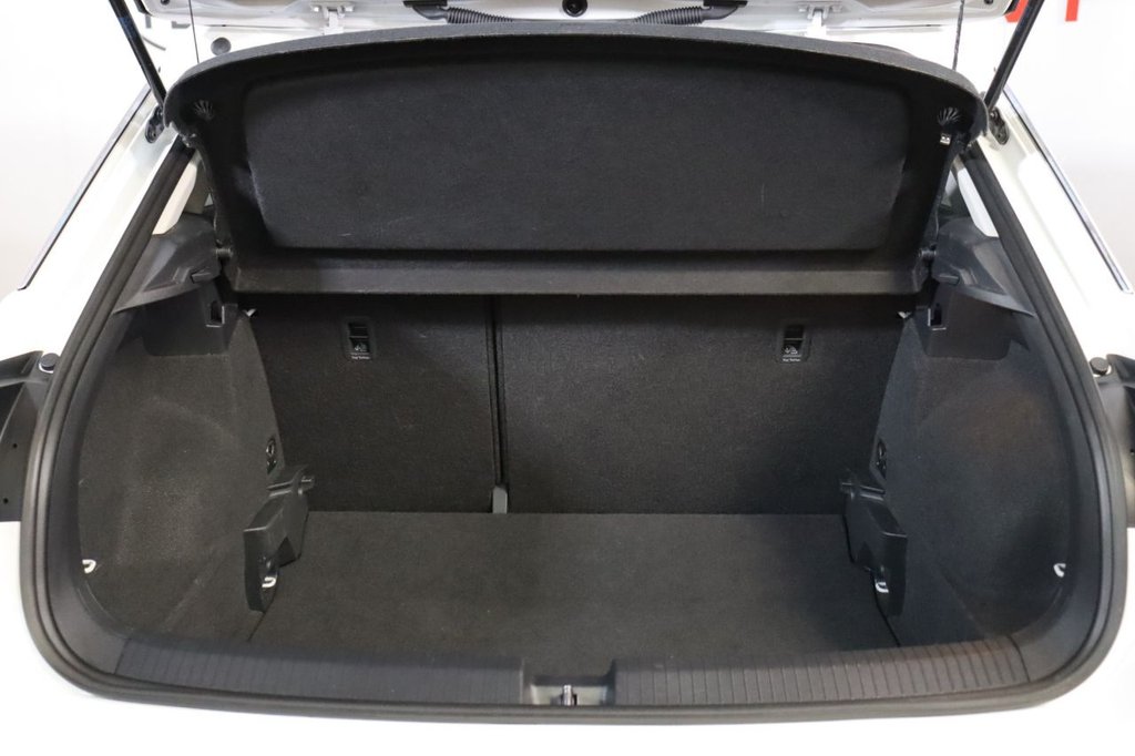 Used Volkswagen T-Roc 2019 for sale - 76751195: Photo 16