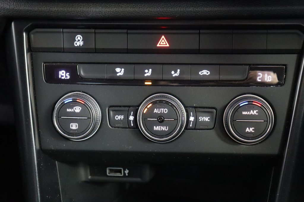 Used Volkswagen T-Roc 2019 for sale - 76751195: Photo 25