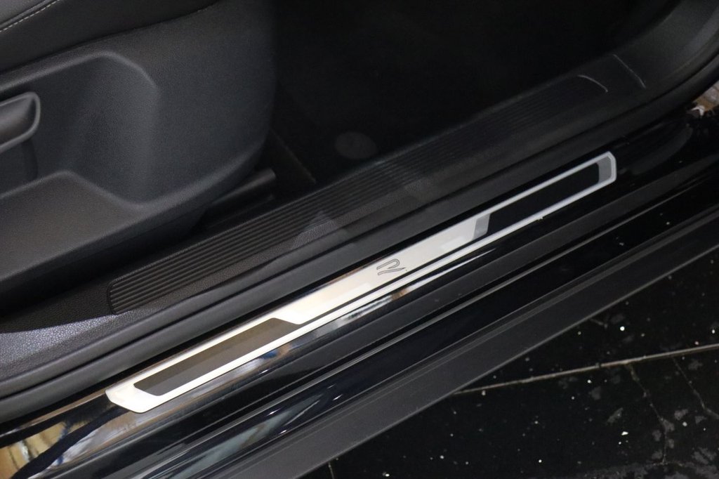 Used Volkswagen T-Roc 2022 for sale - 76751083: Photo 18