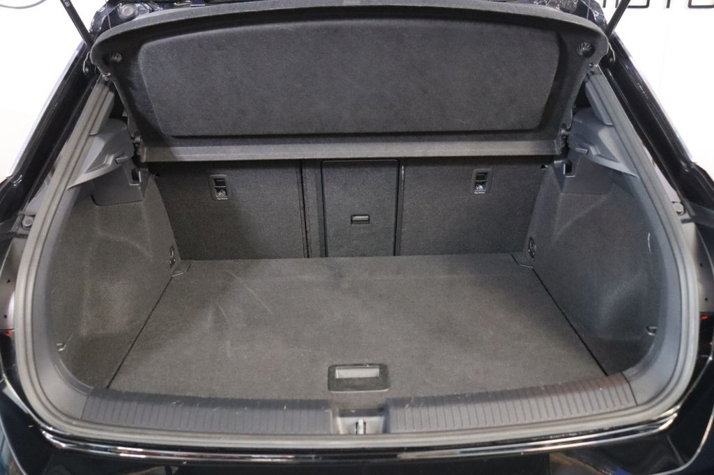 Used Volkswagen T-Roc 2022 for sale - 76751083: Photo 19