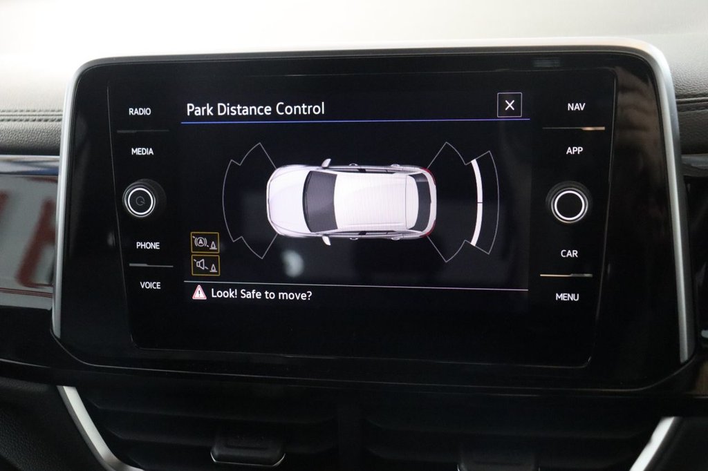 Used Volkswagen T-Roc 2022 for sale - 76751083: Photo 8