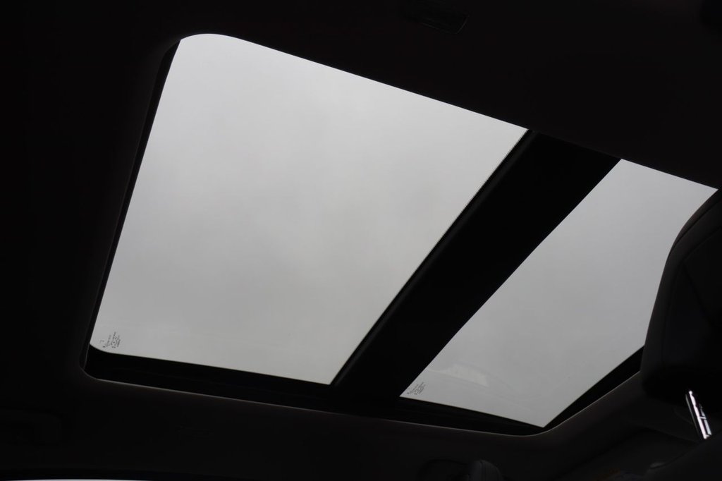 Used Nissan ARIYA 2024 for sale - 78124653: Photo 2