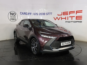2025 (74) - 1.8 VVT-h Design 5dr CVT (SAT NAV, HEATED SEATS)