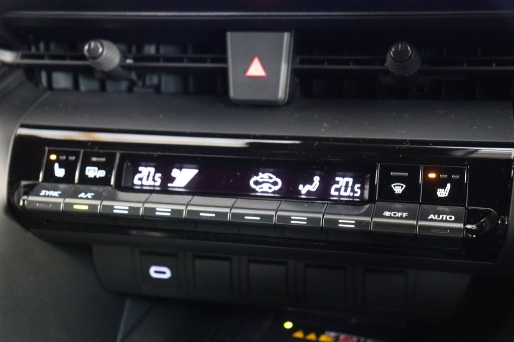 Used Toyota C-HR 2025 for sale - 76291947: Photo 24