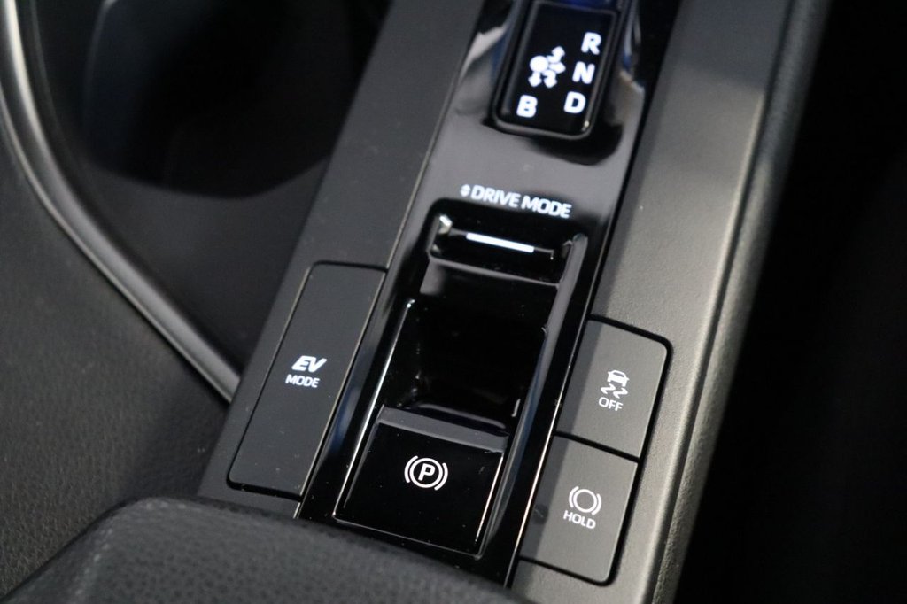 Used Toyota C-HR 2025 for sale - 76291947: Photo 26