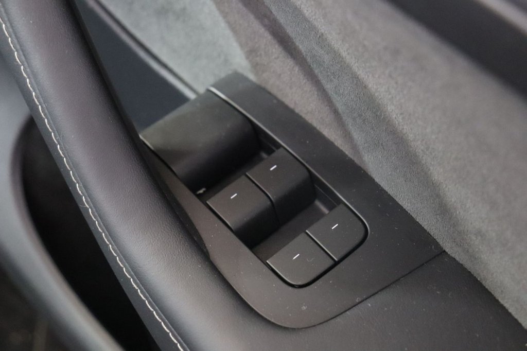 Used Tesla Model Y 2024 for sale - 77218504: Photo 33