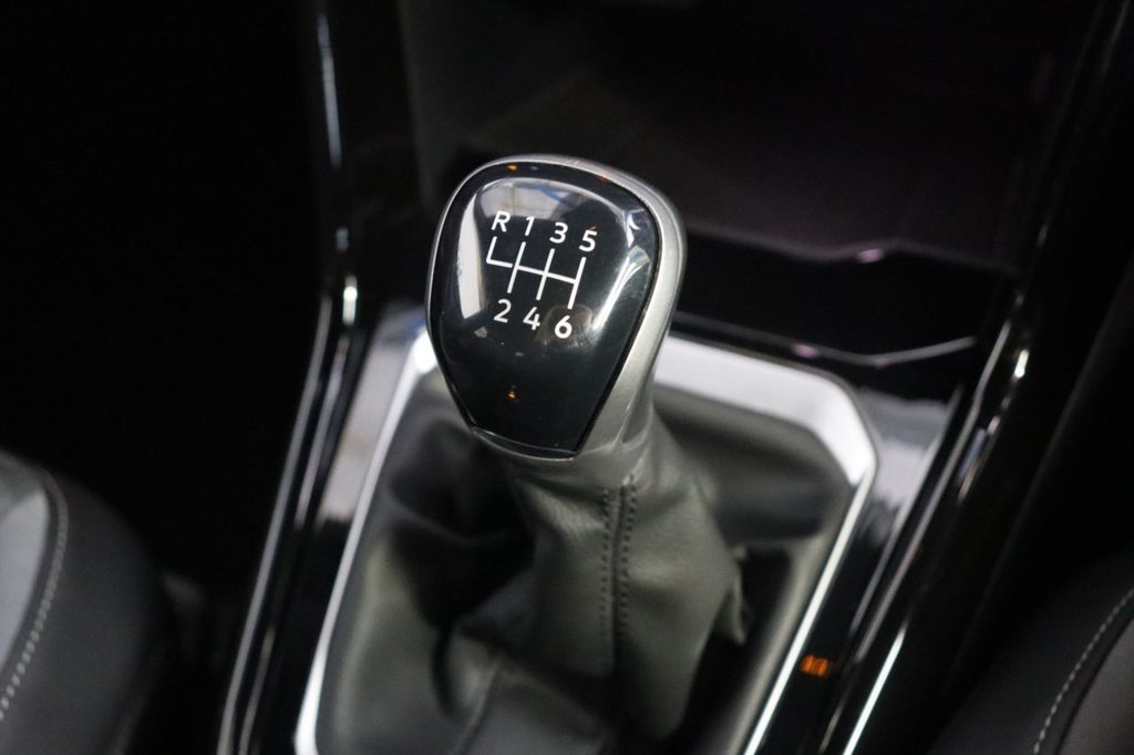 Used Volkswagen T-Roc 2023 for sale - 77080480: Photo 32