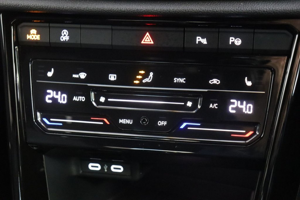 Used Volkswagen T-Roc 2023 for sale - 77080480: Photo 33