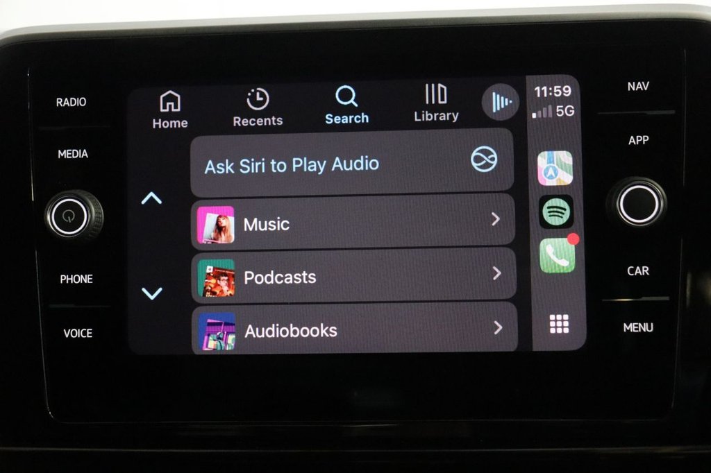 Used Volkswagen T-Roc 2023 for sale - 77080480: Photo 9