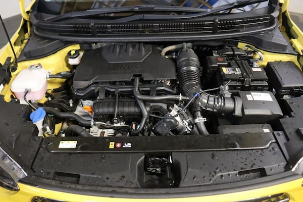 Used Kia Stonic 2023 for sale - 73726536: Photo 14