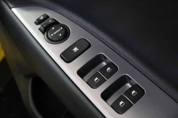 Used Kia Stonic 2023 for sale - 73726536: Photo 16