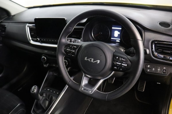 Used Kia Stonic 2023 for sale - 73726536: Photo 24