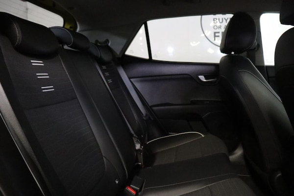 Used Kia Stonic 2023 for sale - 73726536: Photo 34