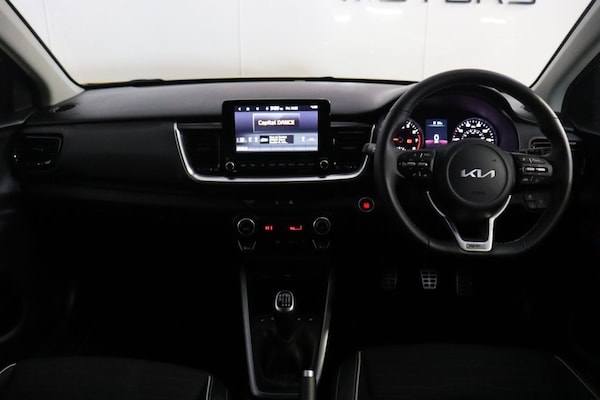 Used Kia Stonic 2023 for sale - 73726536: Photo 3