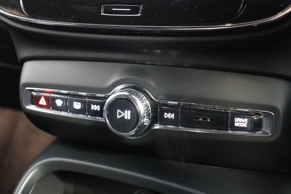 Used Volvo XC40 2018 for sale - 76419961: Photo 30