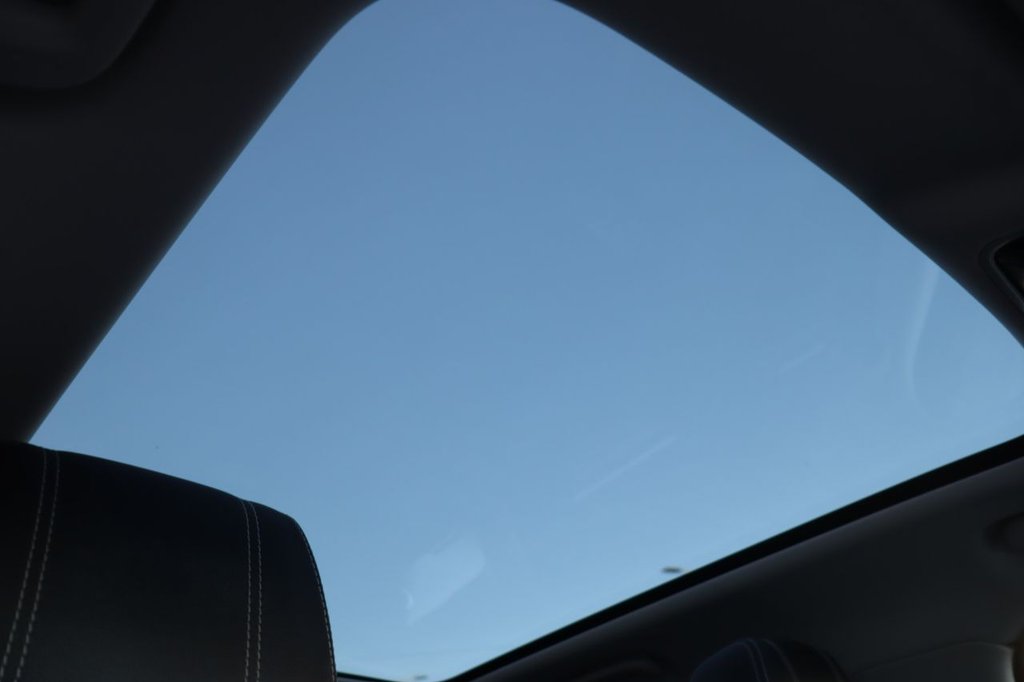 Used Land Rover Range Rover Velar 2019 for sale - 77226606: Photo 3