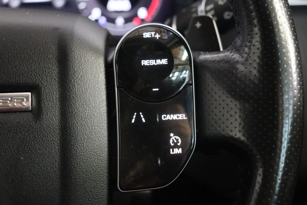 Used Land Rover Range Rover Velar 2019 for sale - 77226606: Photo 33