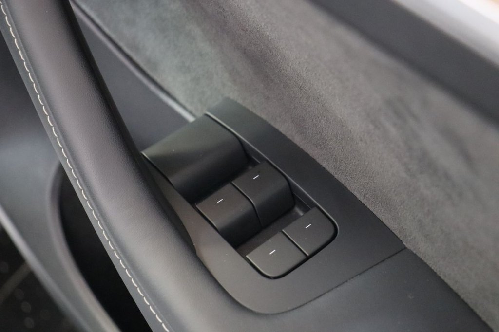 Used Tesla Model Y 2024 for sale - 76350640: Photo 21