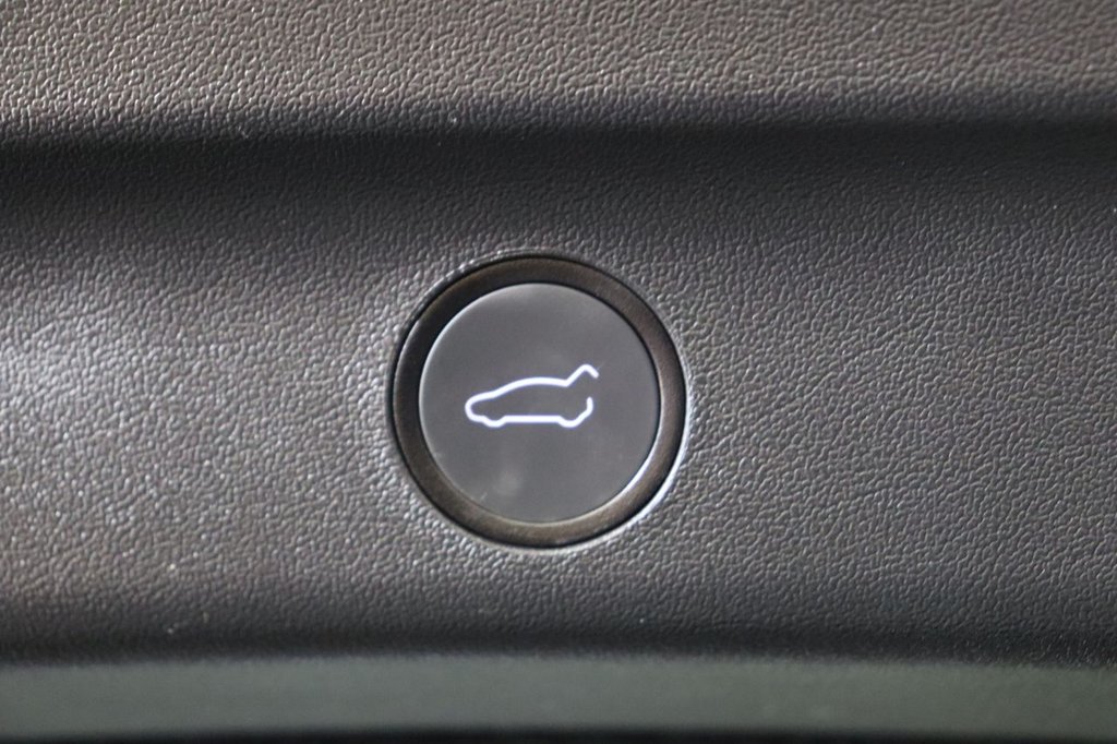 Used Tesla Model Y 2024 for sale - 76350640: Photo 26