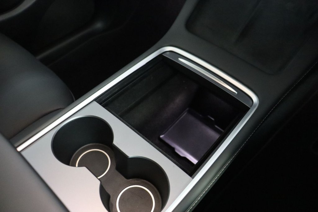 Used Tesla Model Y 2024 for sale - 76350640: Photo 33