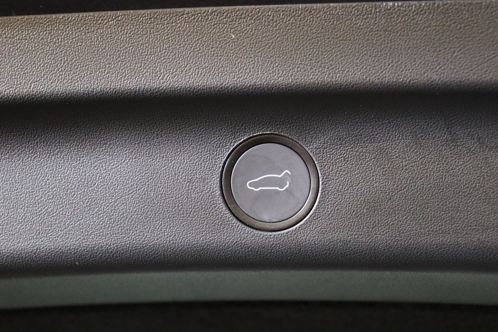 Used Tesla Model Y 2023 for sale - 77451676: Photo 25