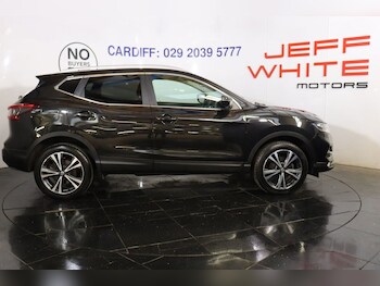 Used Nissan Qashqai 2017 for sale - 77010145: Photo