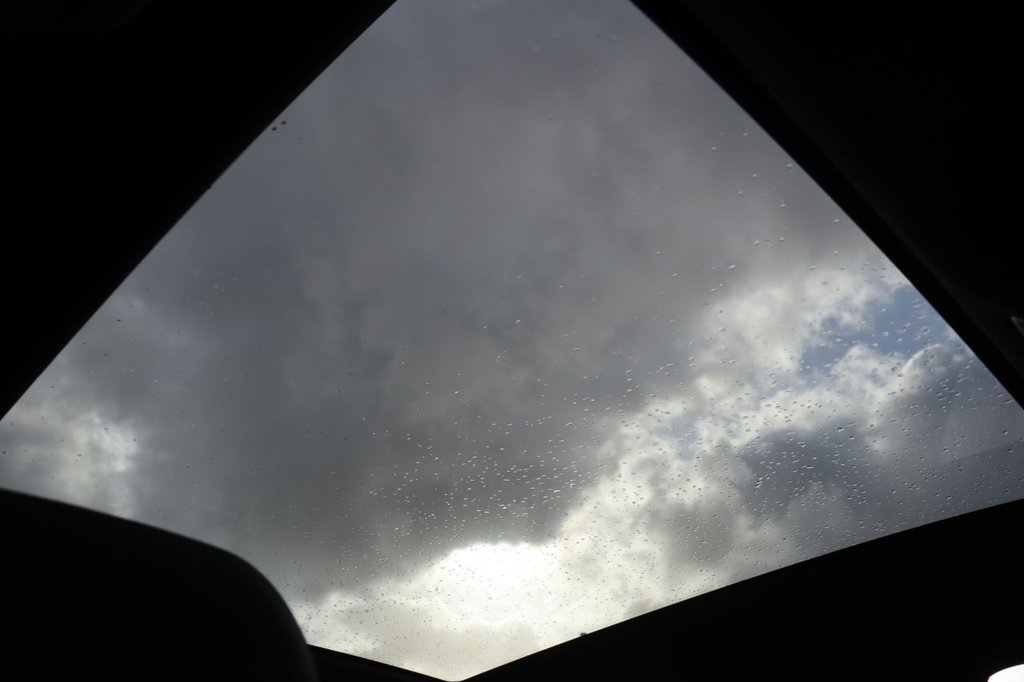 Used Volkswagen ID.3 2022 for sale - 76350527: Photo 2