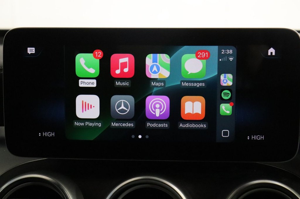 Used Mercedes-Benz GLC 2020 for sale - 76909740: Photo 2