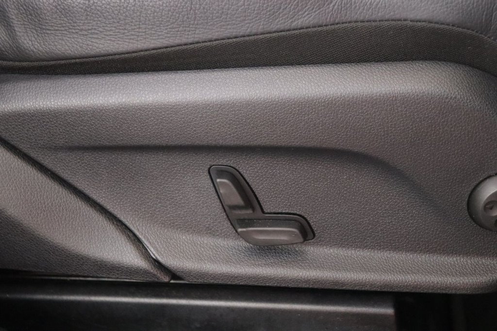 Used Mercedes-Benz GLC 2020 for sale - 76909740: Photo 25