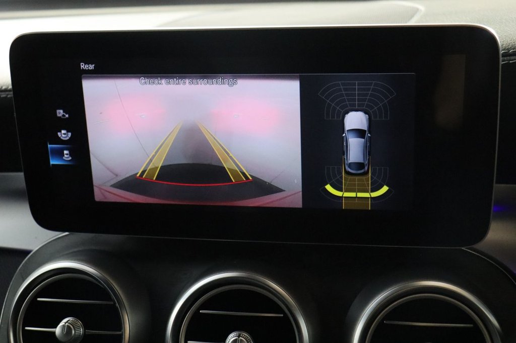 Used Mercedes-Benz GLC 2020 for sale - 76909740: Photo 3