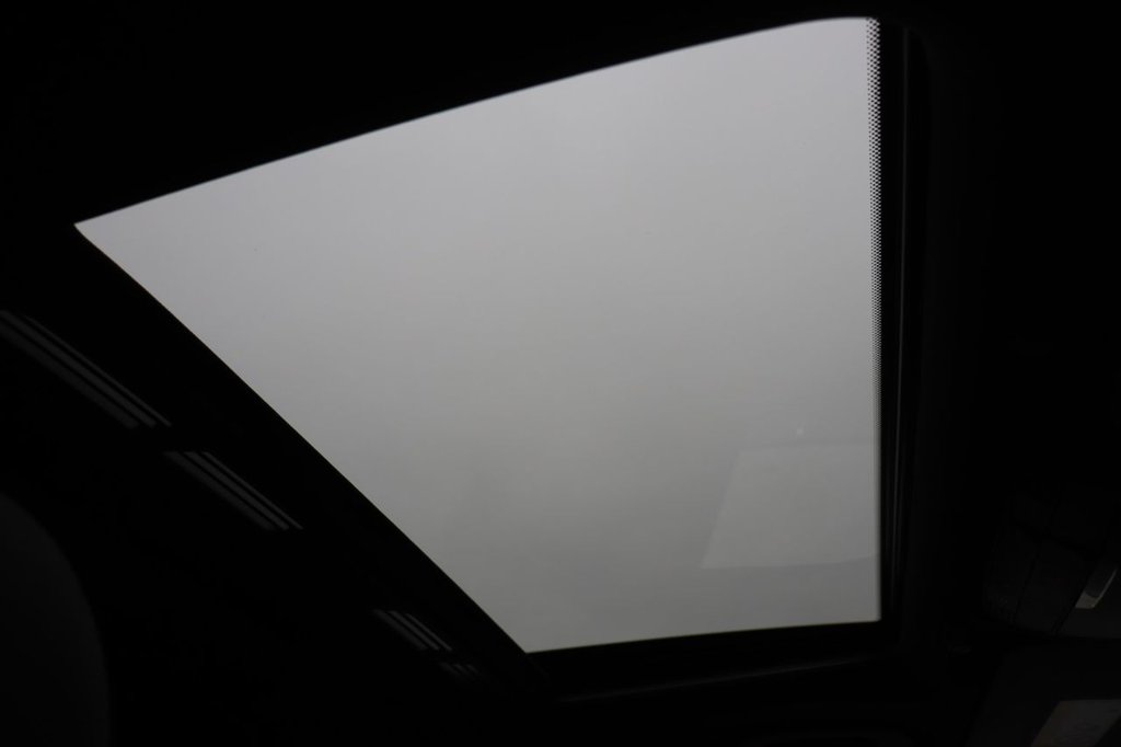 Used Mercedes-Benz EQC 2021 for sale - 76280219: Photo 10