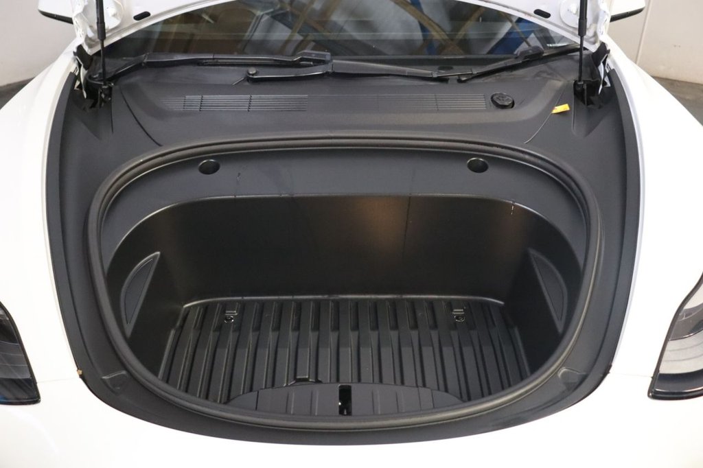 Used Tesla Model 3 2021 for sale - 76148120: Photo 10