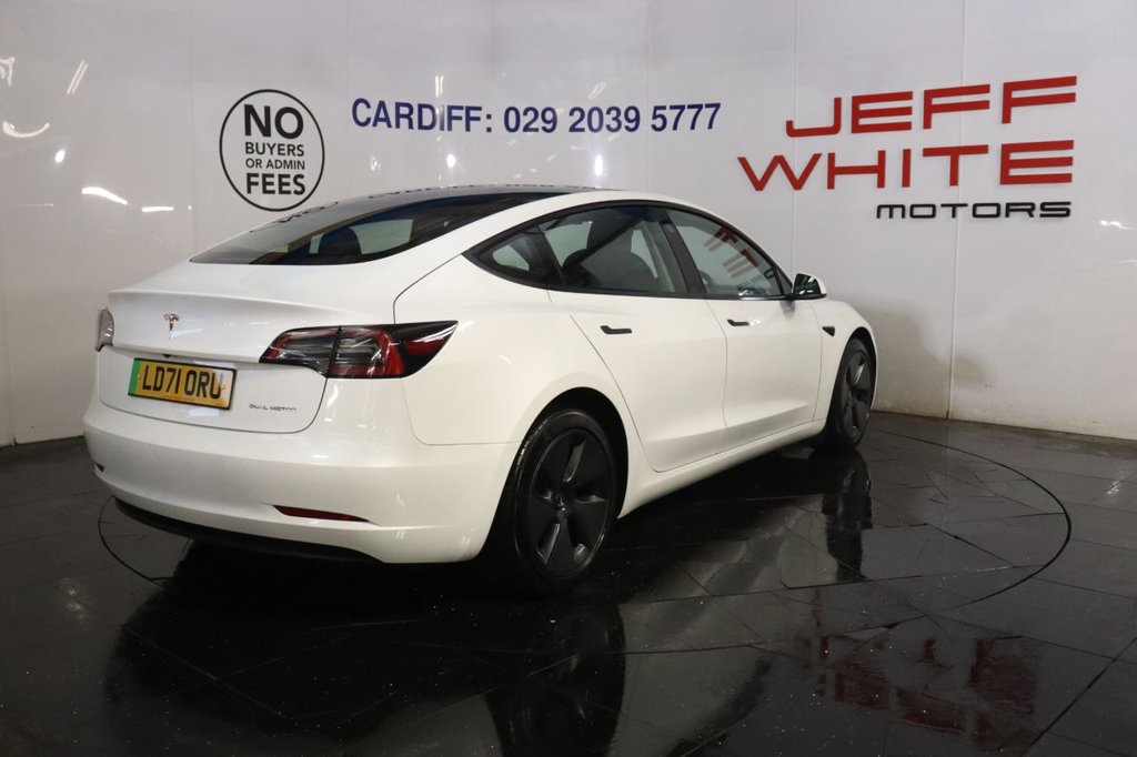 Used Tesla Model 3 2021 for sale - 76148120: Photo 2
