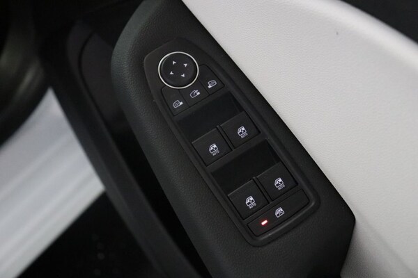 Used Renault Clio 2023 for sale - 75801468: Photo 19