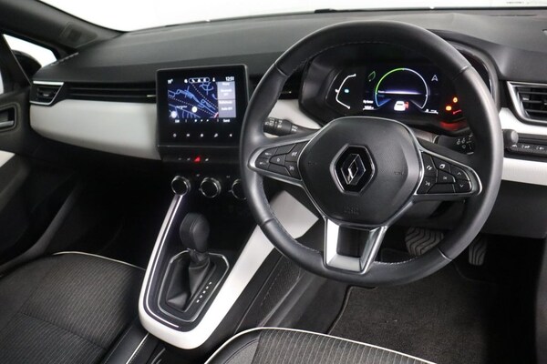 Used Renault Clio 2023 for sale - 75801468: Photo 25