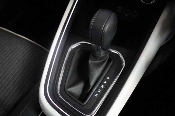 Used Renault Clio 2023 for sale - 75801468: Photo 30